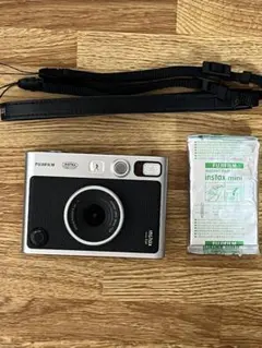 【箱なし】Fujifilm instax mini EVO 本体 ストラップ付き