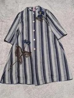 【美品】45R カルゼヒッコリープルメリア 刺繍 コート ストライプ 綿