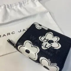 MARC JACOBS 二つ折り財布 フラワー柄のサムネイル
