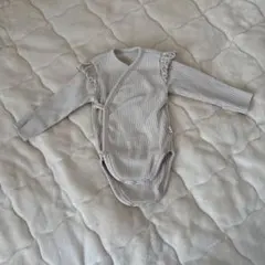 peekaboo newborn ベージュ リブロンパースのサムネイル