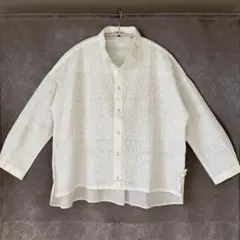【vm ヴーム パラスパレス】 幾何学模様 刺繍 長袖 ブラウス (サイズ0)のサムネイル