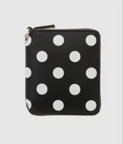 箱付き未開封品　定価41800円　COMME des GARCONS 財布のサムネイル