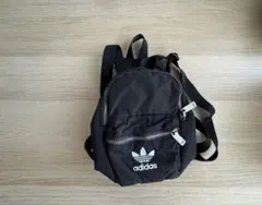 adidas ブラック リュック