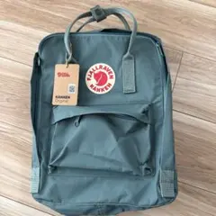 カンケン　Fjallraven Kanken リュックのサムネイル