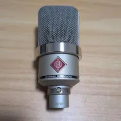 ​【プロ御用達】NEUMANN TLM 102 コンデンサーマイクのサムネイル