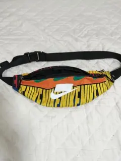 NIKE　ボディバック