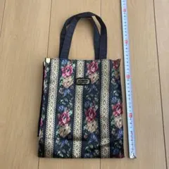 トートバッグ 花柄のサムネイル