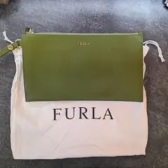 FURLA グリーンレザー クラッチバッグ　リストレット　フラットポーチ