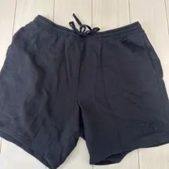 GAP ブラックショートパンツ