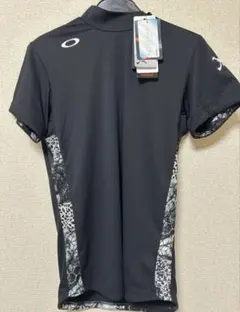 新品　オークリー　ゴルフ　レディース　半袖モックネックシャツ サイズM ブラックのサムネイル