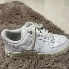 Nike ホワイト スニーカー