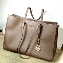MICHAEL KORS マイケルコース トートバック ベージュ　ビジネスバック