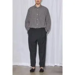 comoli ウール2タックパンツ サイズ 1 チャコールのサムネイル