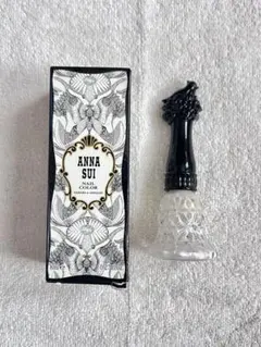 ANNA SUI ネイルカラー C002 8ml