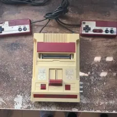 ⑦AV仕様ファミコン 美しい画像USB電源でしっかり遊べる！無塗装