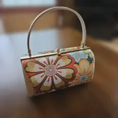 成人式　 和装用バッグ　花柄刺繍