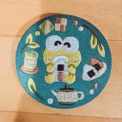 【美品】けろけろけろっぴ　刺繍缶バッジ 【最終値下げ】