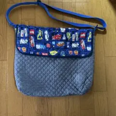 入園グッズ　絵本バッグ　車