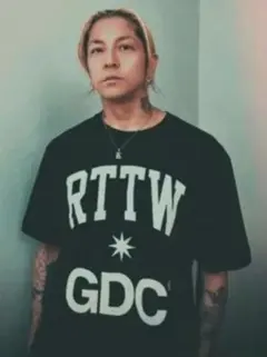 降谷・KJ着　GDC ROTTWILER×GDC Tee GDC × ROTTWEILER TEE 黒 Lサイズ Kj 降谷 キムタク - メルカリ