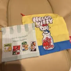カプセルトイ　ハローキティ　ポーチ
