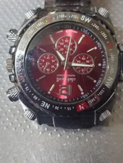 レッドダイヤル クロノグラフ 腕時計