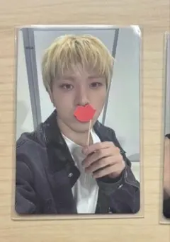 treasureジョンファン一万トレカ