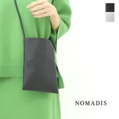 【美品】NOMADIS ブラックレザーショルダーバッグ