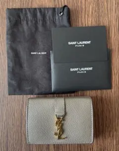 美品 サンローラン 三つ折り財布 小銭入れ カード  コンパクト 財布 サンローラン SAINT LAURENT 財布 レザー ミニ財布 コンパクト