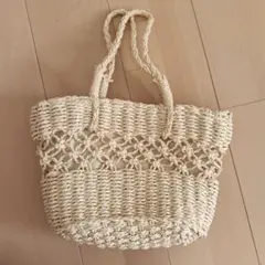 編み込みデザインかごバッグ