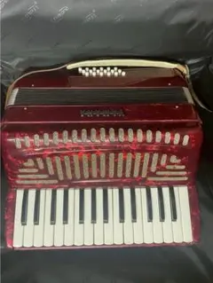 激レア　50年くらい前　YAMAHA 謎のアコーディオン（子供用？） 激レア 50年くらい前 YAMAHA 謎のアコーディオン（子供用