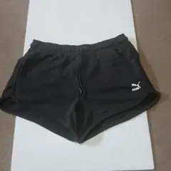 PUMA ブラックショートパンツ M