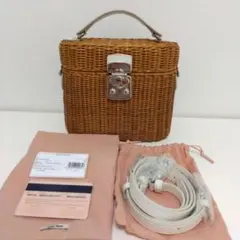 MIU MIU 　美品　バニティ　かごバッグ 2WAY ショルダーのサムネイル