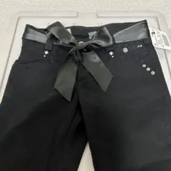 新品タグ付き黒デニム ボトムス 3-4サイズ リボン付き