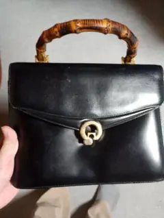 バンブーハンドル 黒レザーショルダーバッグ