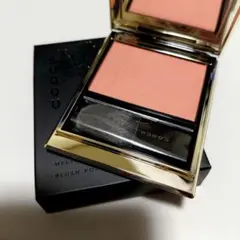SUQQU メルティング パウダー ブラッシュ 103　未使用❤のサムネイル