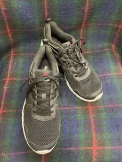 Reebok リーボック ランニングシューズ メンズ ブラック 27.0cmのサムネイル