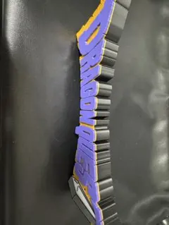 ドラゴンクエスト（パープル）ロゴフィギュア