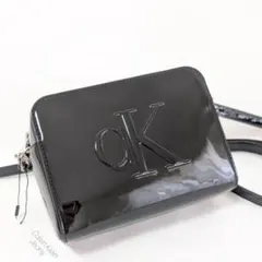 【海外限定品】Calvin Klein Jeans ショルダーバッグ 黒 大人気のサムネイル