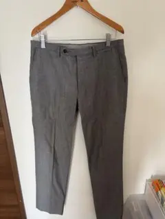 グレー スラックス バックポケット付き