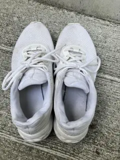 ホワイト ランニングシューズ