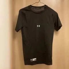 く　Under Armour ブラック アンダーシャツ MD
