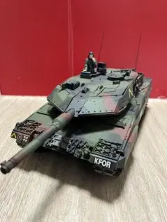 ドイツ陸軍戦車レオパルド2A5 　1/35スケールのサムネイル