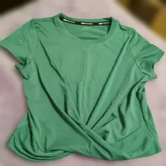 子供用　PUMA TRAINING グリーン Tシャツ Sサイズ