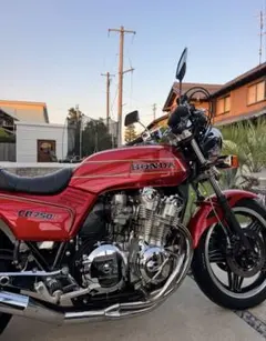 HONDA CB750F