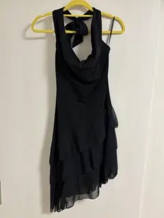 ブラックフリルパーティードレス