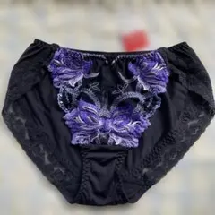 Item thumbnail for item 9a3f24b6-e7cb-4459-9a9a-24013dd11168