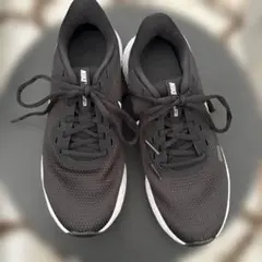 NIKE Revolution ランニングシューズ　24.5㎝