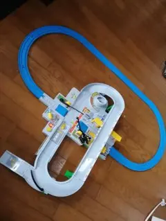 プラレール トミカと遊ぼう！ くるぞわたるぞ！ カンカン踏切セット　難あり