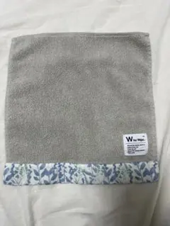 W by Wpc. グレー 花柄タオルハンカチ