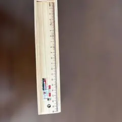 色鉛筆　12本セット　定規付き　消しゴム、鉛筆削りセット　　出光イラスト付き